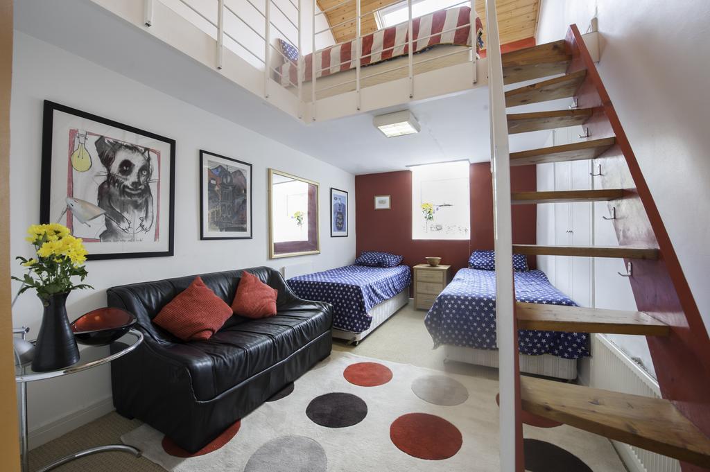 The Dyehouse Bed & Breakfast Waterford Room photo